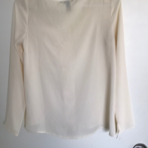 Small pullover long sleeve blouse - Picture 3 of 4